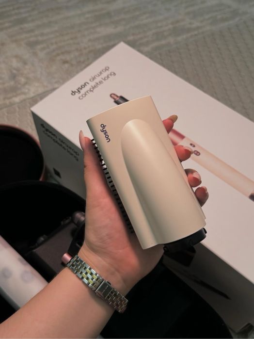 Dyson Airwrap HS05, новый