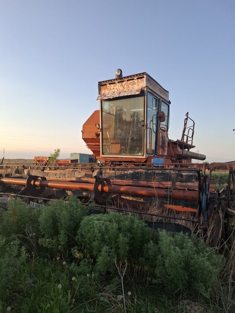 Комбайн ЕНИСЕЙ 1200