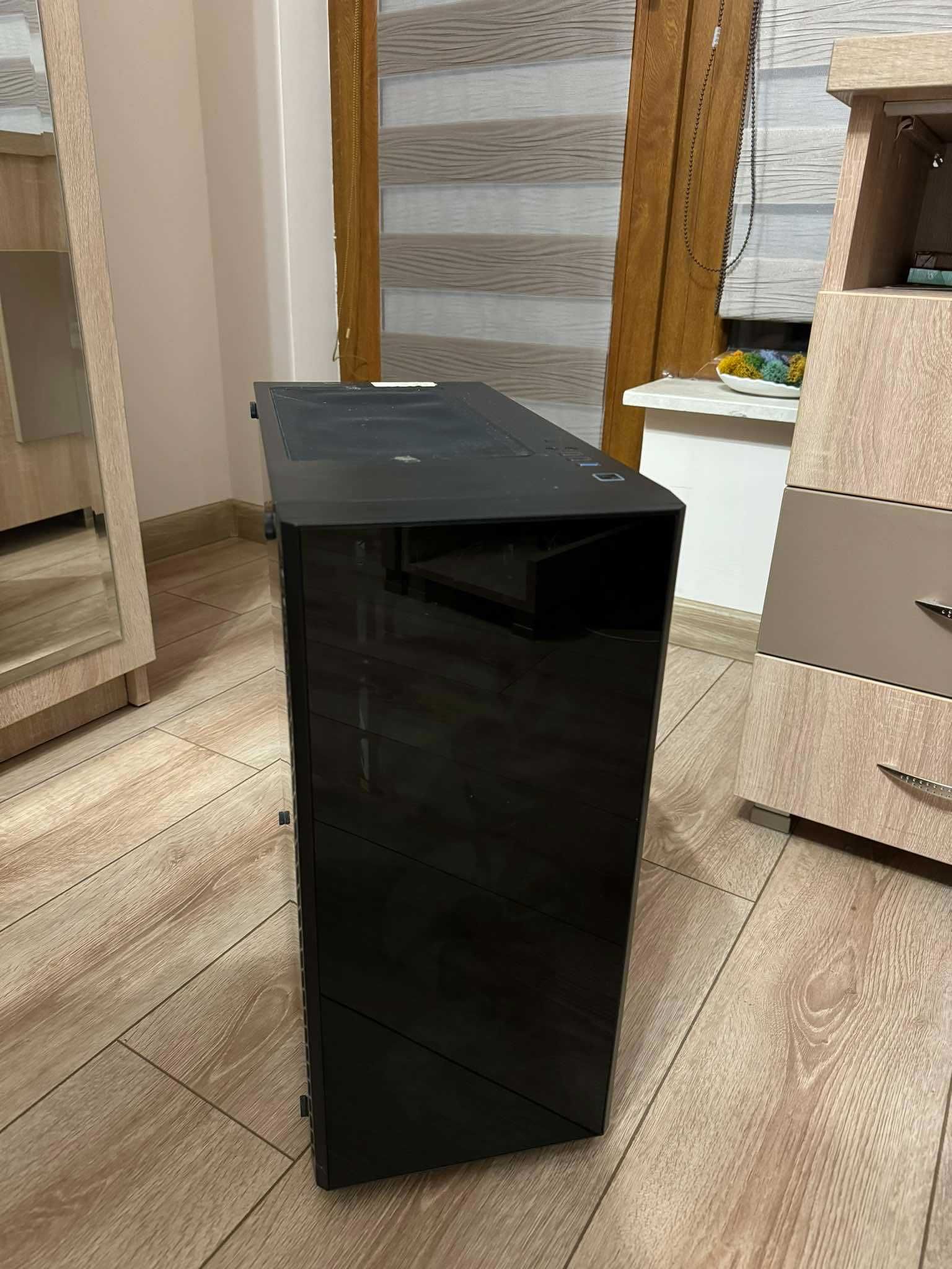 Gaming компютър(подходящ и за работа)