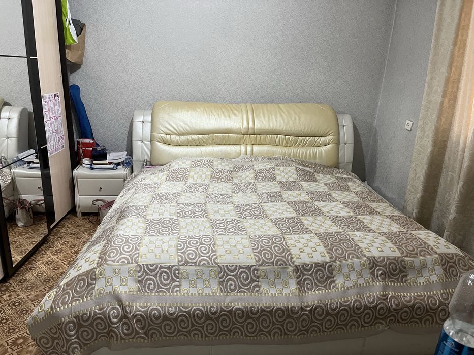 Продается двухспальная кровать