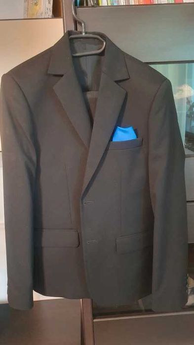 Costum negru, mărimea 44
