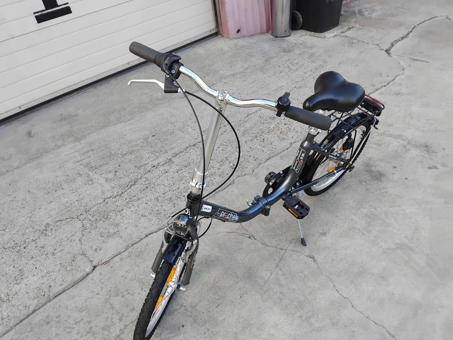 Vând bicicleta pliabila din aluminiu