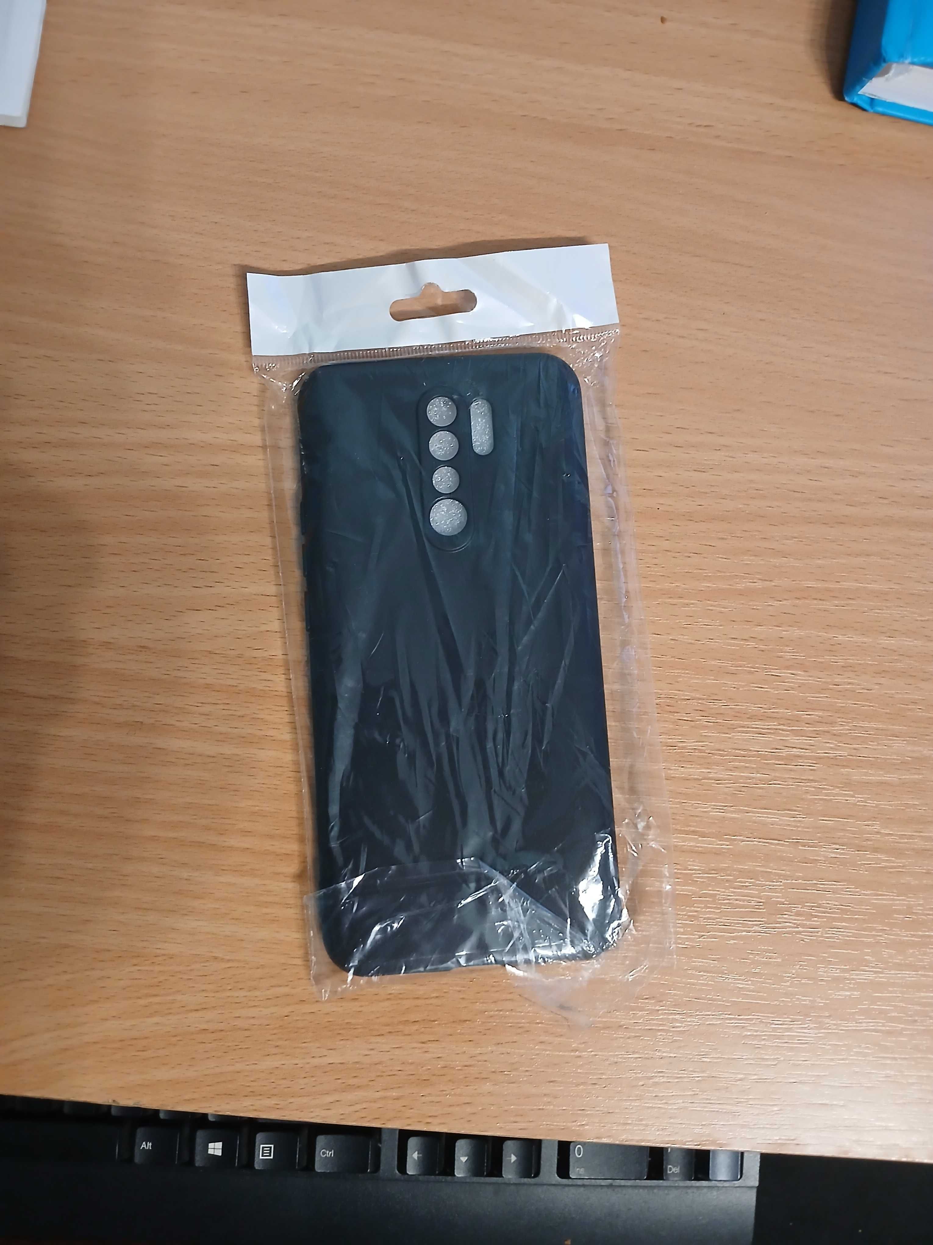 Стъклен протектор и силиконов гръб за Xiaomi Redmi 9