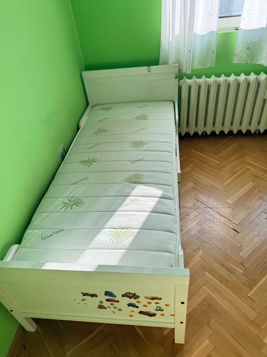 Голяма разпродажба на почти нови мебели