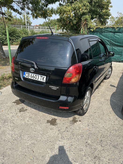 тоиота корола версо 2004 д4д 2000 куб