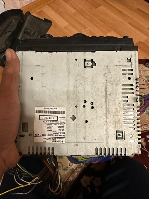 Продам 1 шт усилитель и магнитофон