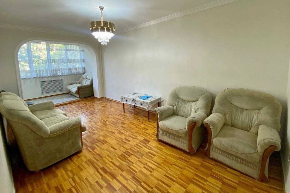 Срочно! Квартира на Ц4-кафе Бухара 3/3/4 общ пл 70м,балкон 2*6