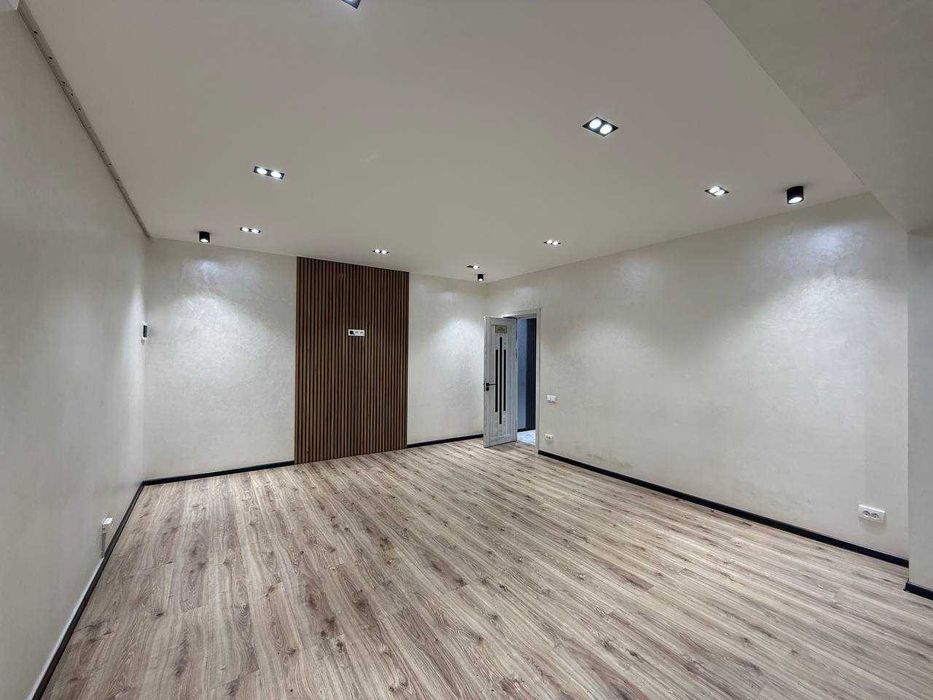 Срочна сдаю офис ! Рядом у Ойбек метро 827*