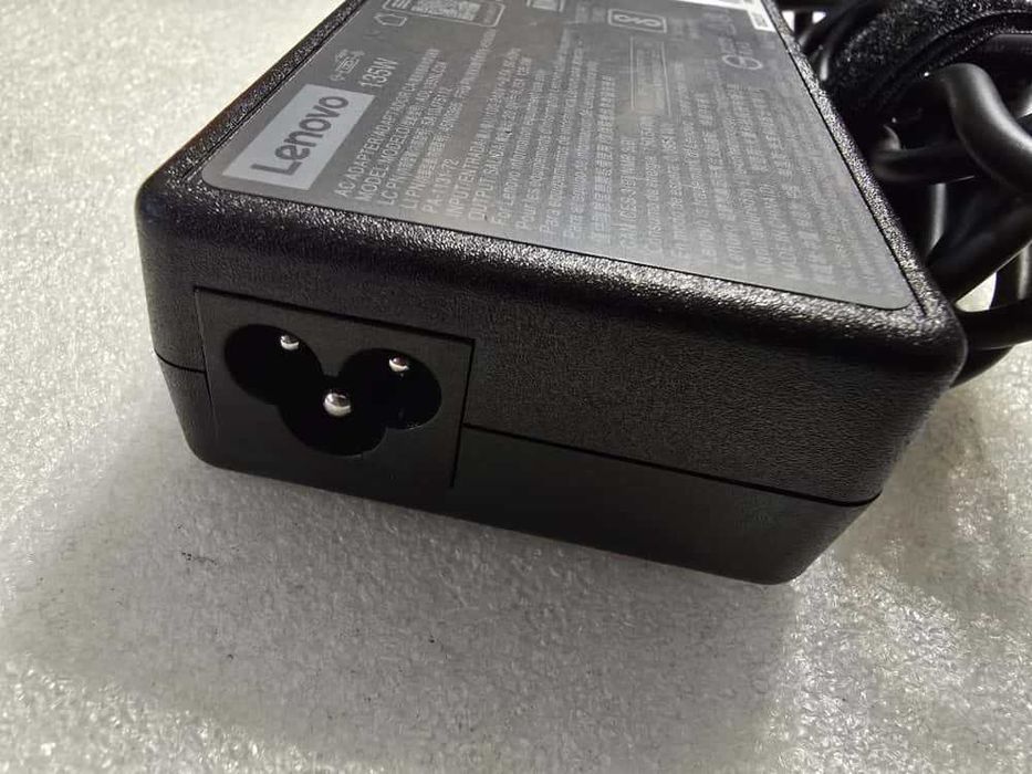 Incarcator laptop original Lenovo 135W, 20V, 6.75A - mufa USB