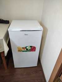 Холодильник Midea  высота 86 см