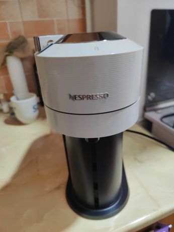Espressor Nespresso Vertuo Next capsule