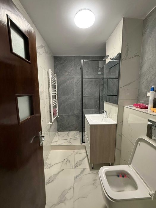 Inchiriez apartament 2 camere obcini