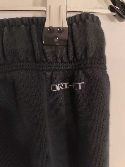 Спортен панталон Jordan