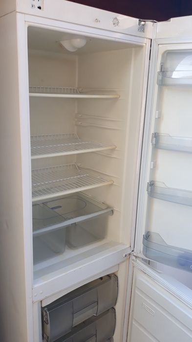 Combina frigorifica arctic whirpool indesit zanussii