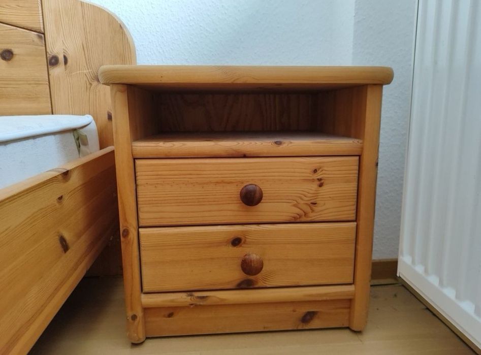 Pat complet cu noptiere din Lemn Masiv - Mobila SH Germania