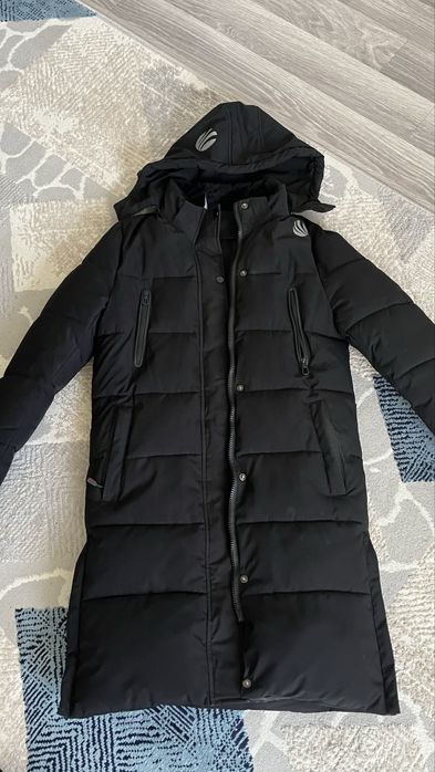 Продам зимние куртки