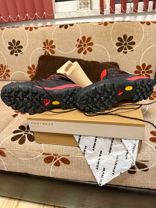 Трекинг обувки Mammut, Ducan High GTX