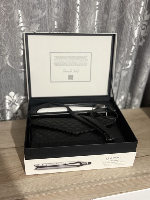 ghd X Pamela Reif Professional HD Motion Responsive Styler