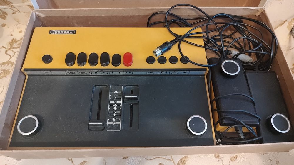 Joc (Game) Turnir ТУРНИР - Vintage TV Video consola USSR Sovietica