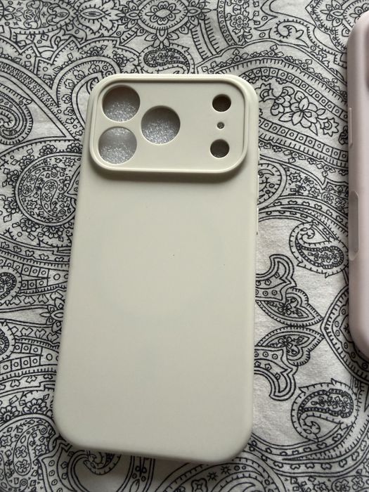 Нови силиконови кейсове за IPHONE 17 pro