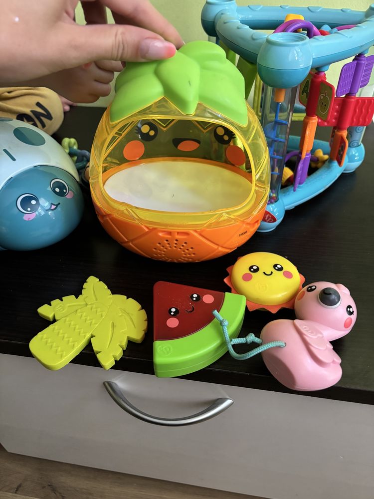 Интерактивни играчки за бебе
