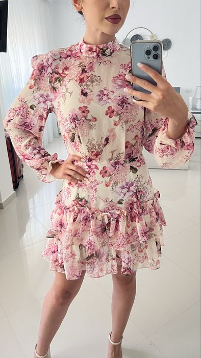 Rochie roz floral cocktail