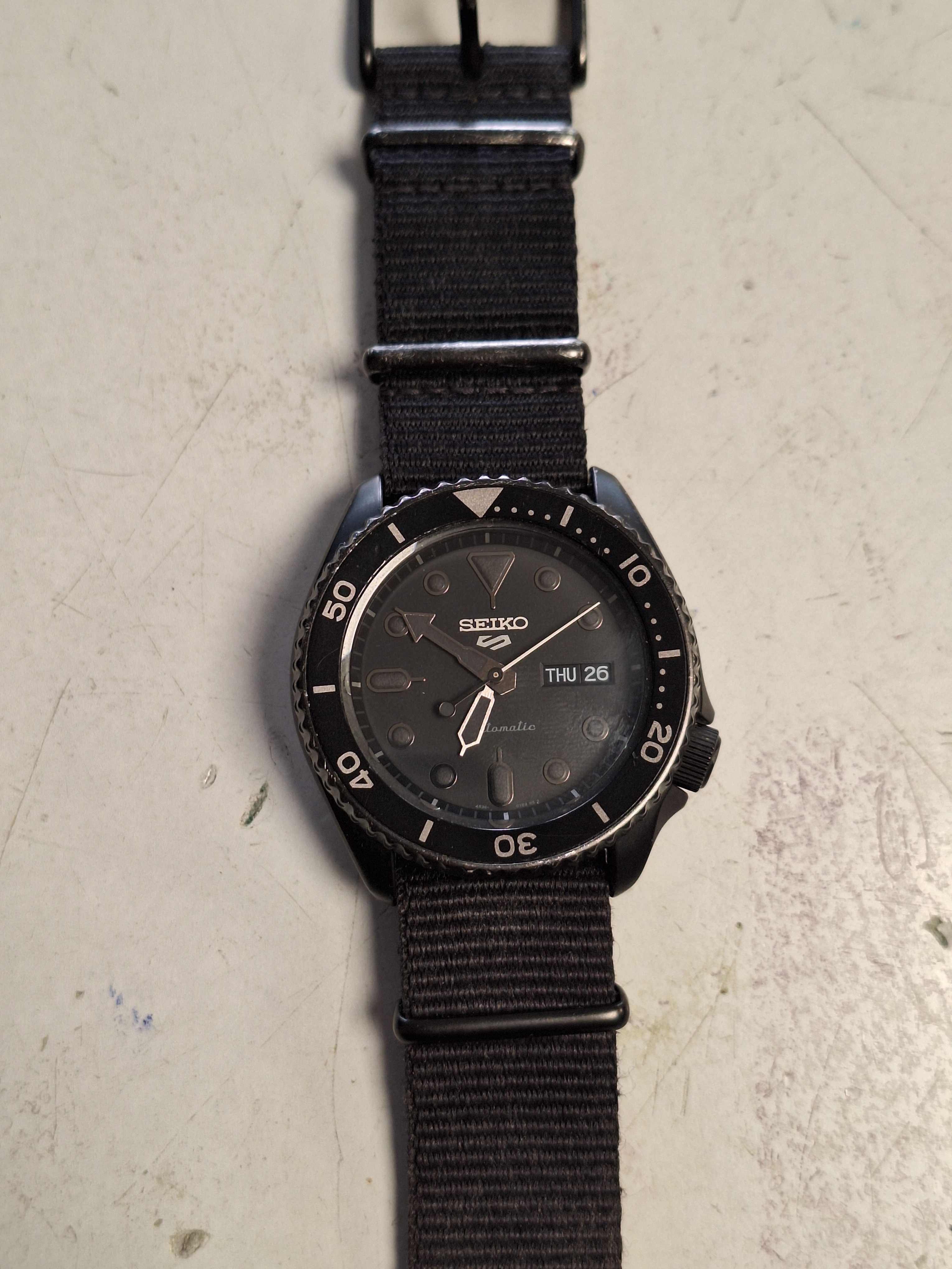 Часовник Seiko Sport Men Watch