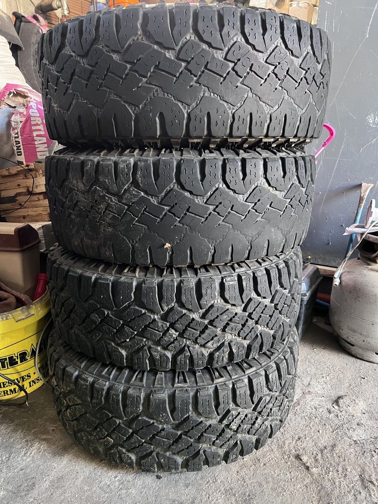 31х10.5х15 Goodyear Wrangler Duratrac