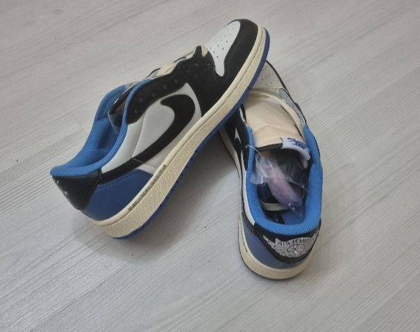 *SUPER REDUCERE* Air Jordan 1 Retro Low OG SP 'Fragment X Travis Scott
