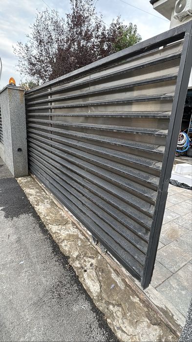 Poarta auto cu Motor