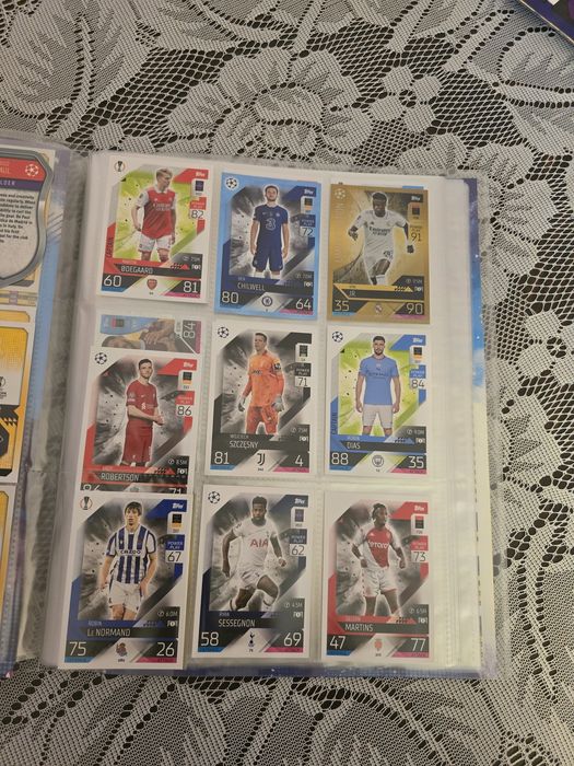 Футболно списание, плакат и карти