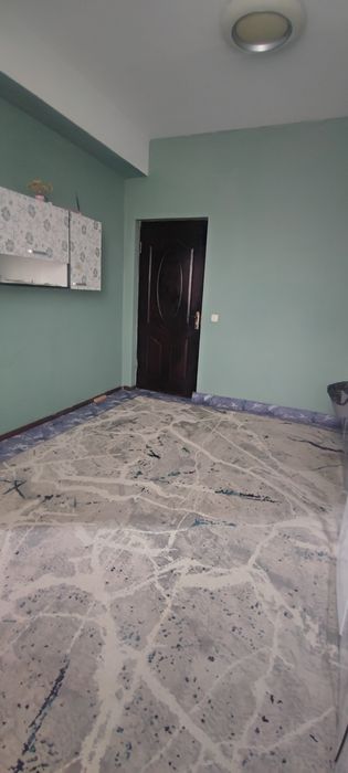 Уй чуқурсойда 5этажли 5этаж 2хона 3хона қилинган. Ремонтли