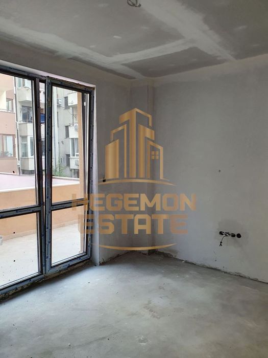 Продава се Тристаен апартамент в Варна, Лятно кино Тракия - 112 кв.м за 2027 €/кв.м - Снимка #3