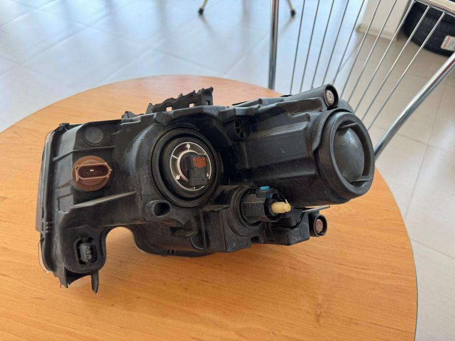 Фар десен Jeep Grand Cherokee 2016