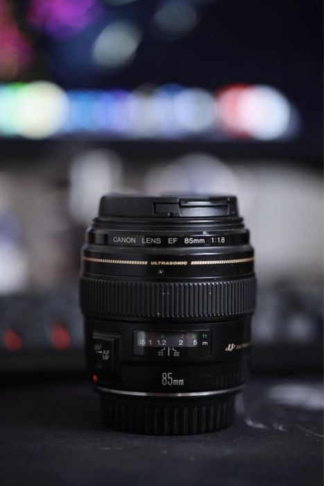 Продаётся объектив 85 мм с диафрагмой f/1.8
