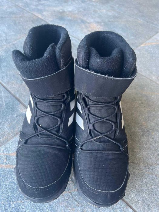 Ghete de iarna adidas