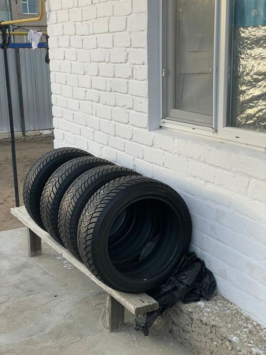 Продам зимние шины