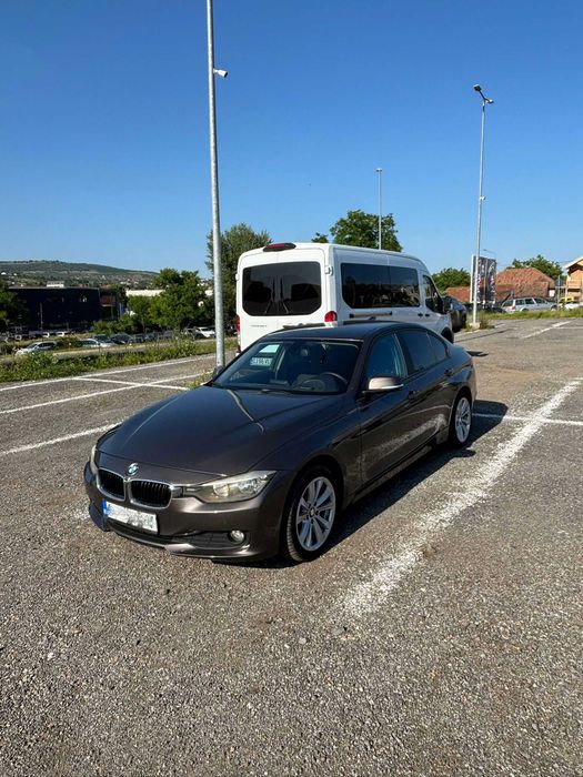 Vând BMW F30 2.0 d 2012