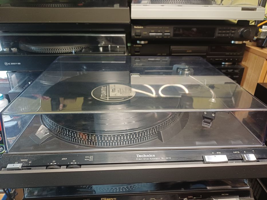 Technics direct drive automatic SL-3210