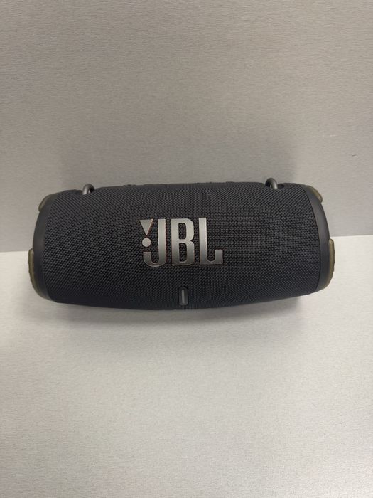Продавам JBL Xtreme 3