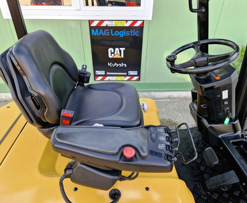 electrostivuitor Caterpillar 2,5 tone