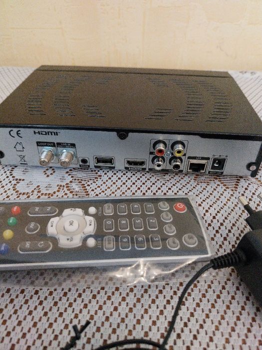 Receiver satelit SatIntegral s1412 și S1432combo