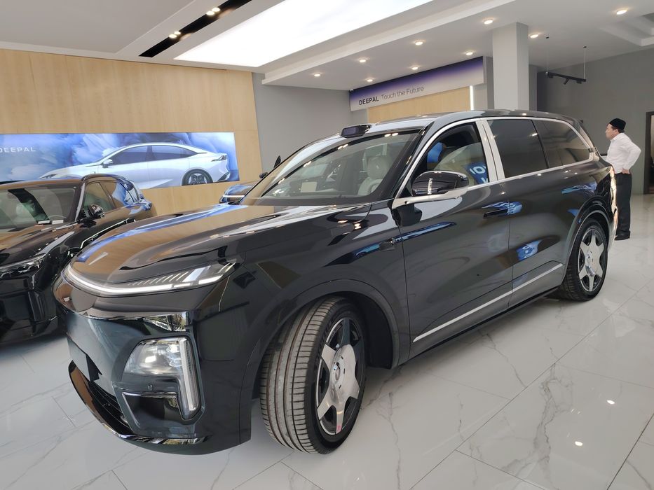 Changan Deepal S09 Ultra RWD gibrid
Qora kuzov, oranjeviy salon
- Elek