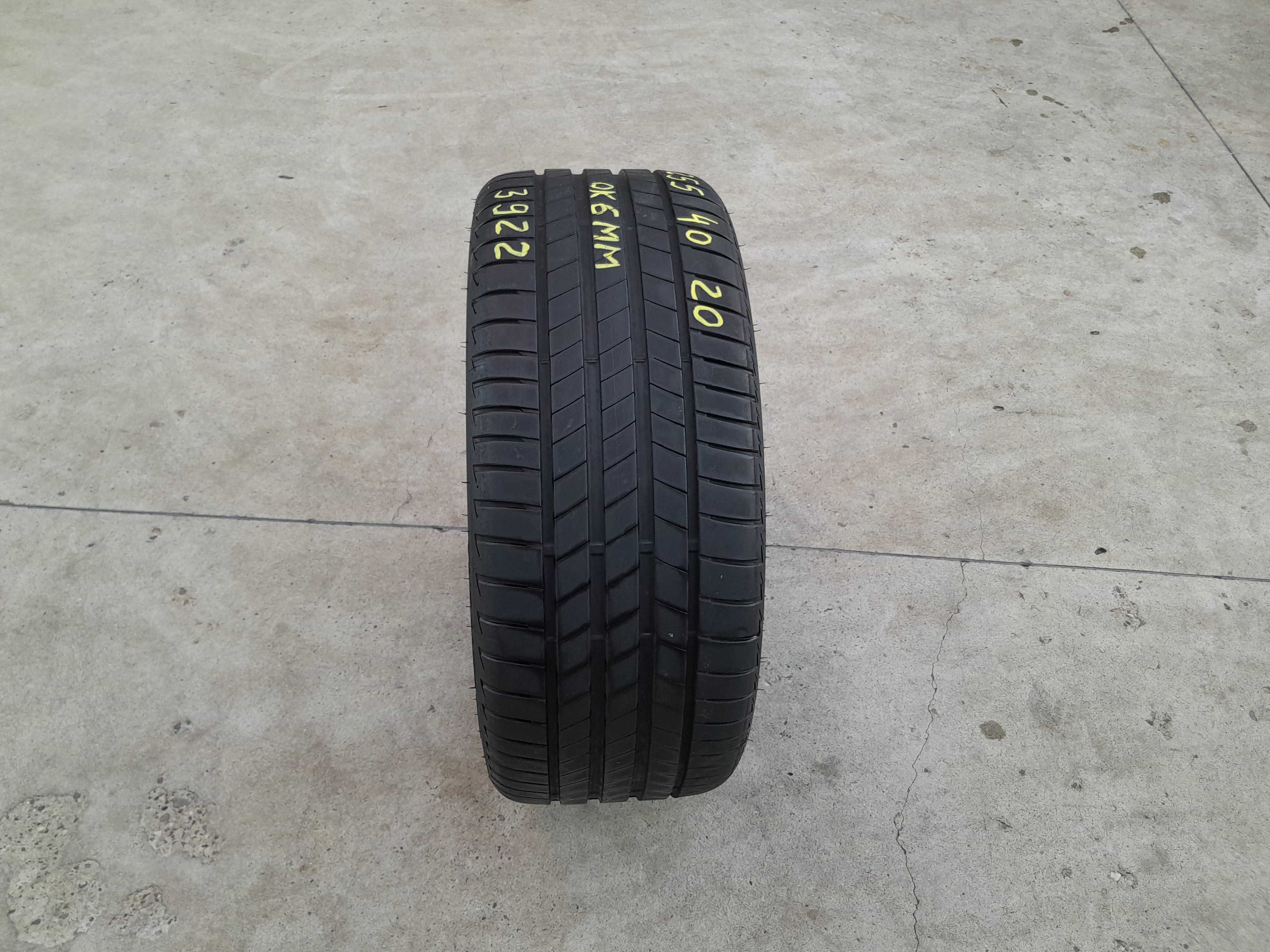 O anvelopa vara 255 40 20 bridgestone turanza T005 cu 6 mm 2022