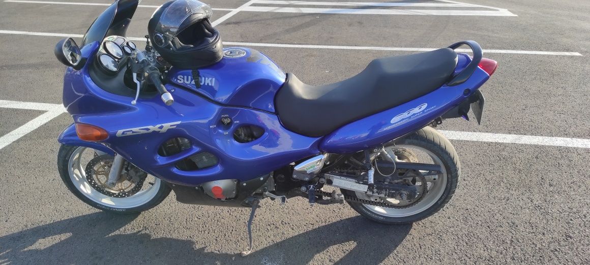 Suzuki gsx600f Katana