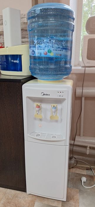 Продам кулер Midea.