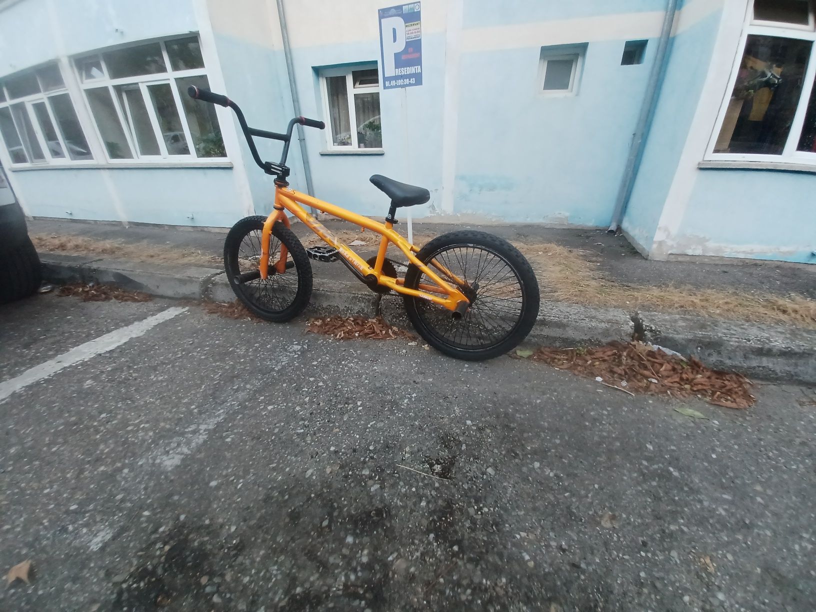 Vand bmx complet sau pe piese