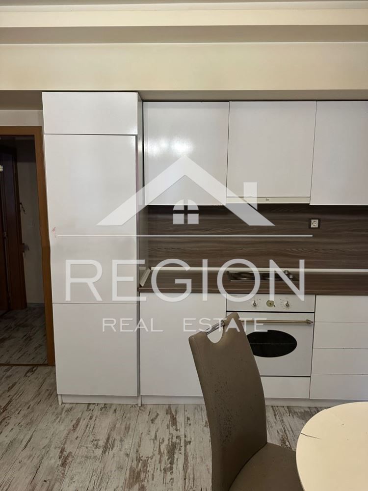 Дава се под наем Тристаен апартамент в Пловдив, Център - 90 кв.м за 450 € - Снимка #1