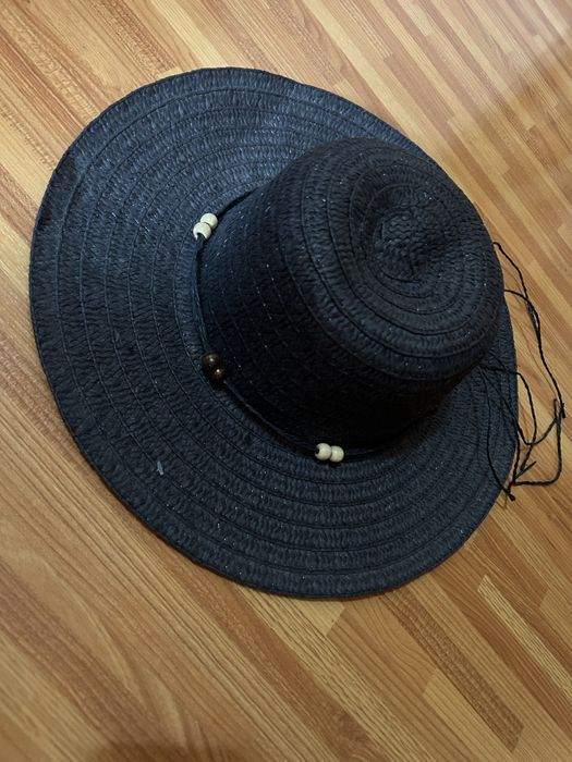 Palarie plaja vacanta neagra