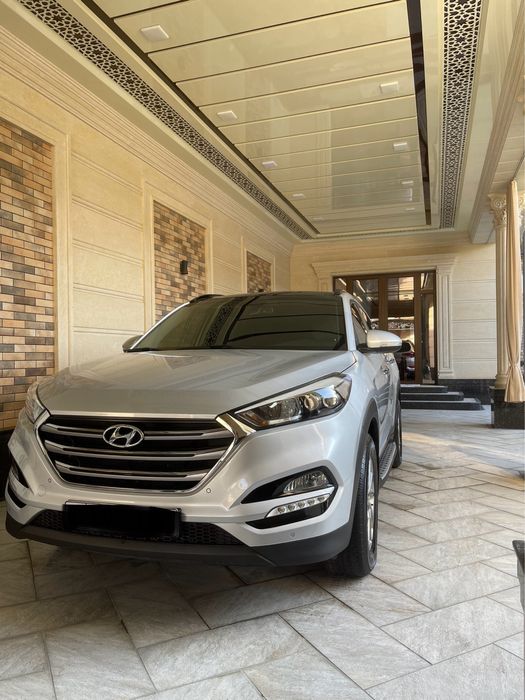 Tucson Hyundai full paditsiya